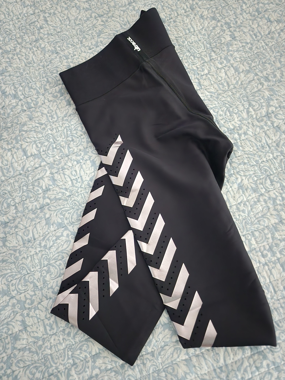 Ultracor Black Leggings with Silver/Light Pink Chevron Accents